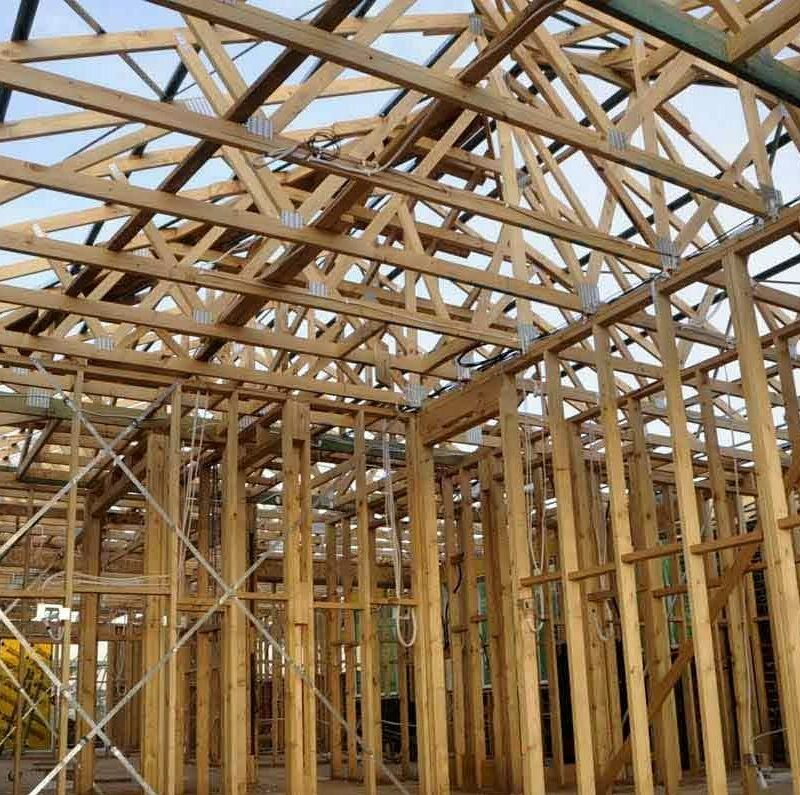 What are the benefits of timber frame houses?